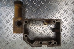 Cylinder head cover  KT19